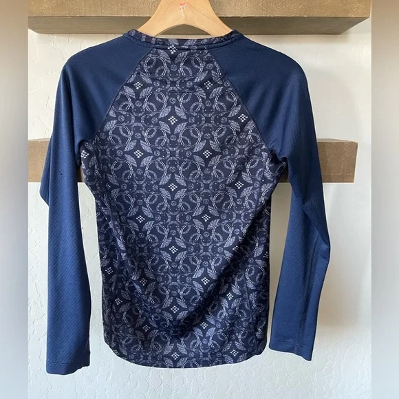 Patagonia|Capilene Midweight Base layer crew top, Cool to Cold•••Size Medium - Picture 10 of 16